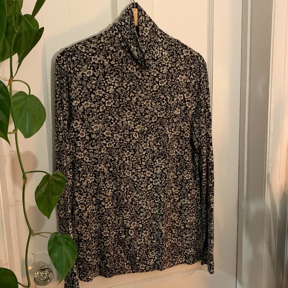 Floral Super soft turtleneck - Picture 2 of 5